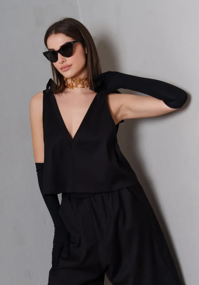 vicky_top_1-920x1316h COLLECTIVA NOIR Vicky top Black - Image 1