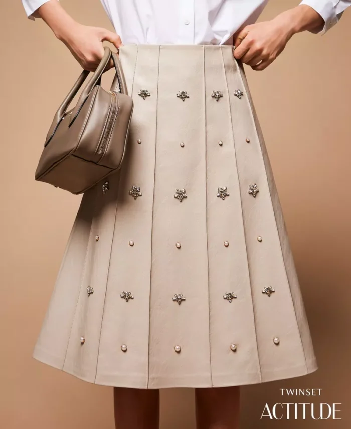 ACTITUDE Midi skirt with handmade embroideries Chalk Grey - Image 3