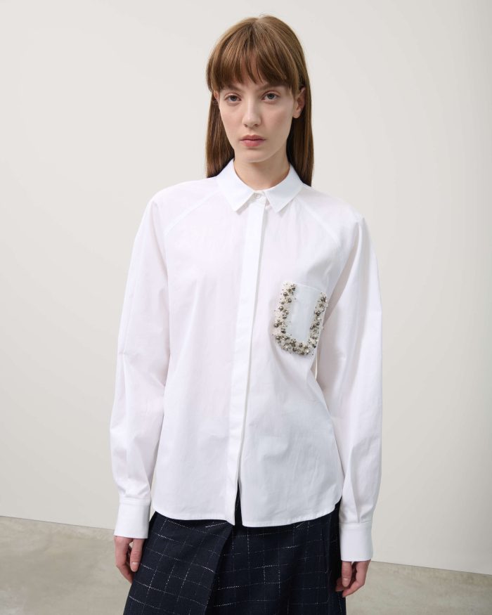 50145@3000x3000 BEATRICE Poplin shirt with pocket and beads White - Image 1