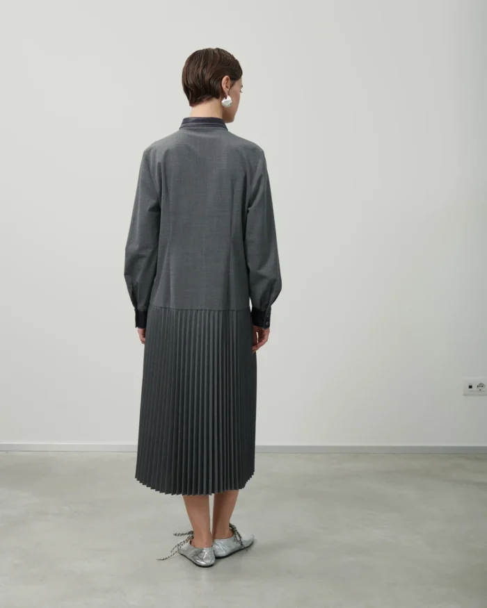 BEATRICE Pleated Chemishier Dress With Eco-Leather Details Grey - Image 4