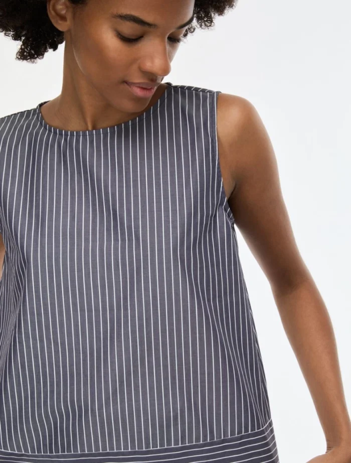 i BLUES Flounce top Navy - Image 2