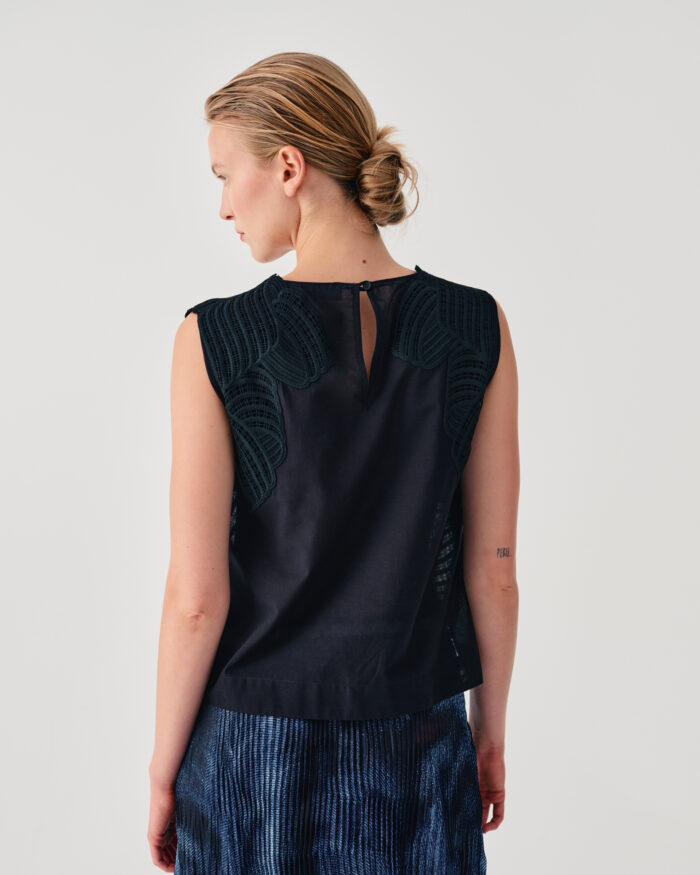 BEATRICE Embroidered liner top Black - Image 2