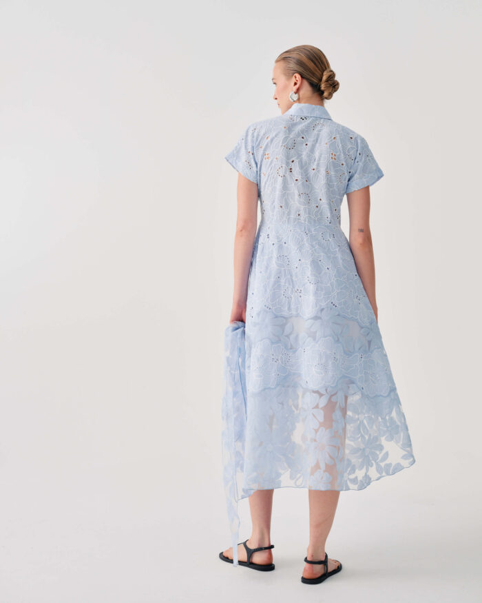 BEATRICE Brodererie anglaise shirt with belt Light blue - Image 3