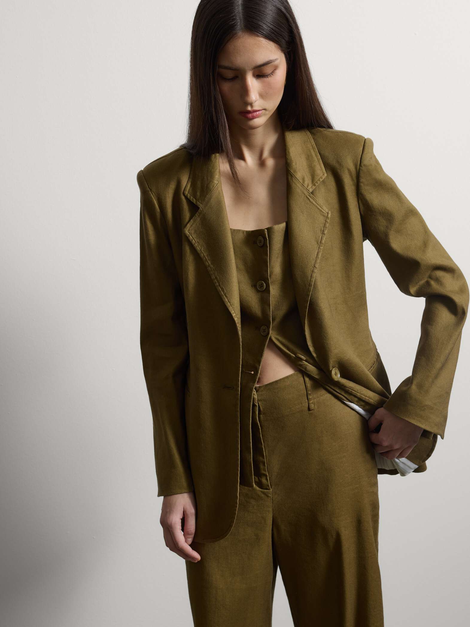 003570874_SF STEFANEL Blazer in linen blend, regular fit. Olive - Image 1