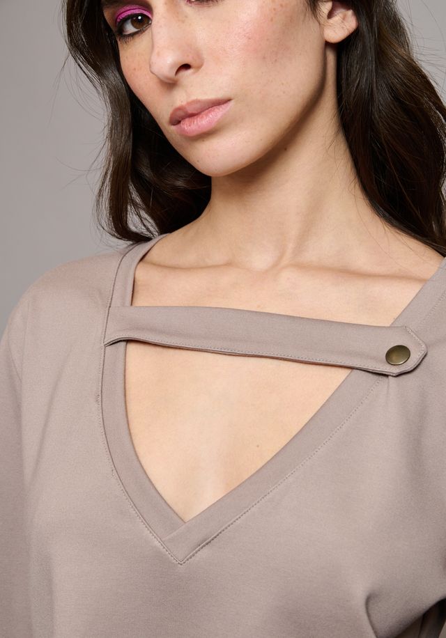 dwpGQHpg COLLECTIVA NOIR Catia top Grey - Image 1