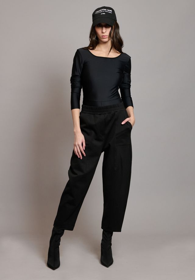 pNVk11zA COLLECTIVA NOIR Halo pants Black - Image 1
