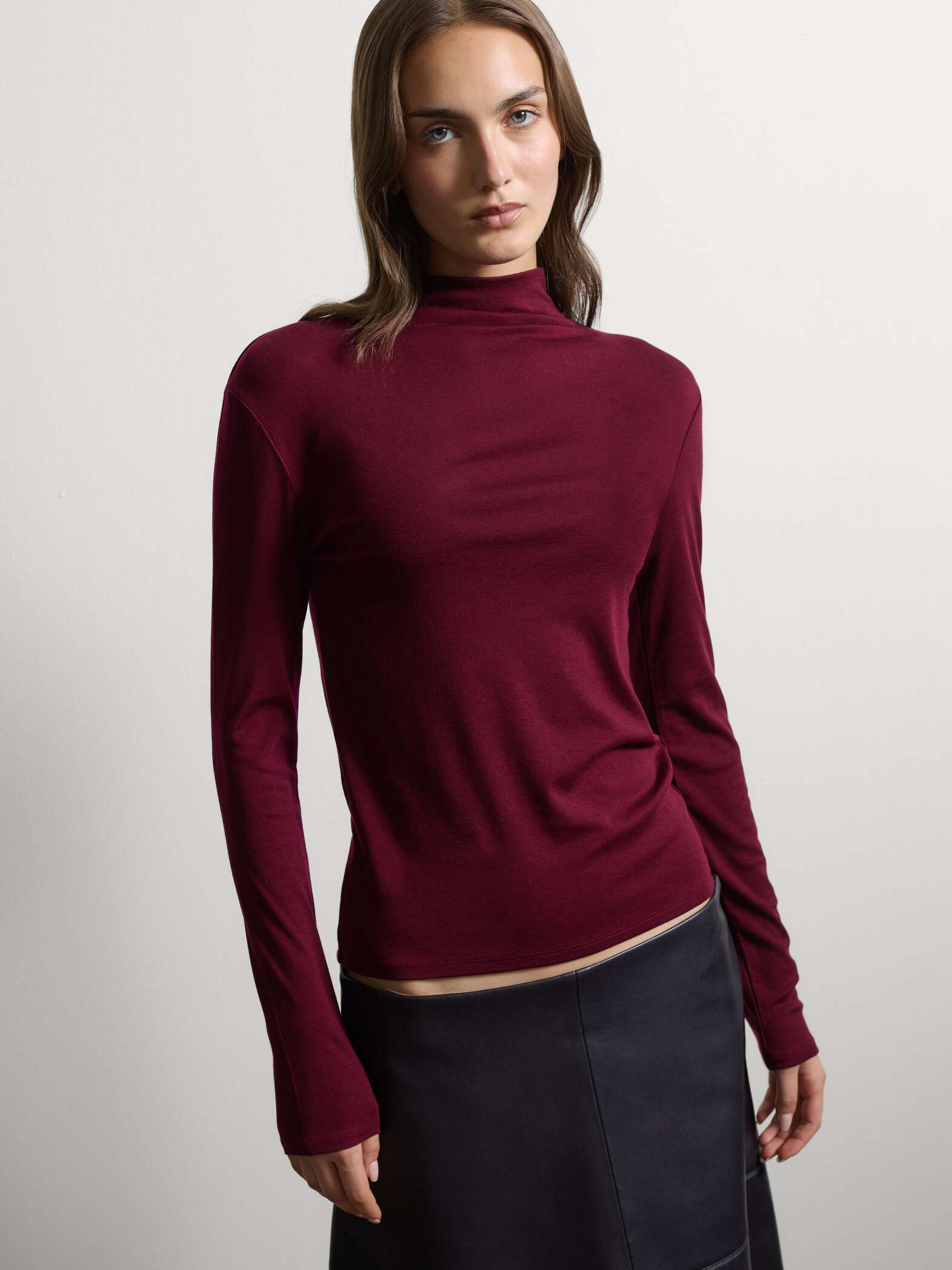 003572478_SF STEFANEL Lyocell and stretch wool T-shirt with mock neck Burgundy - Image 1
