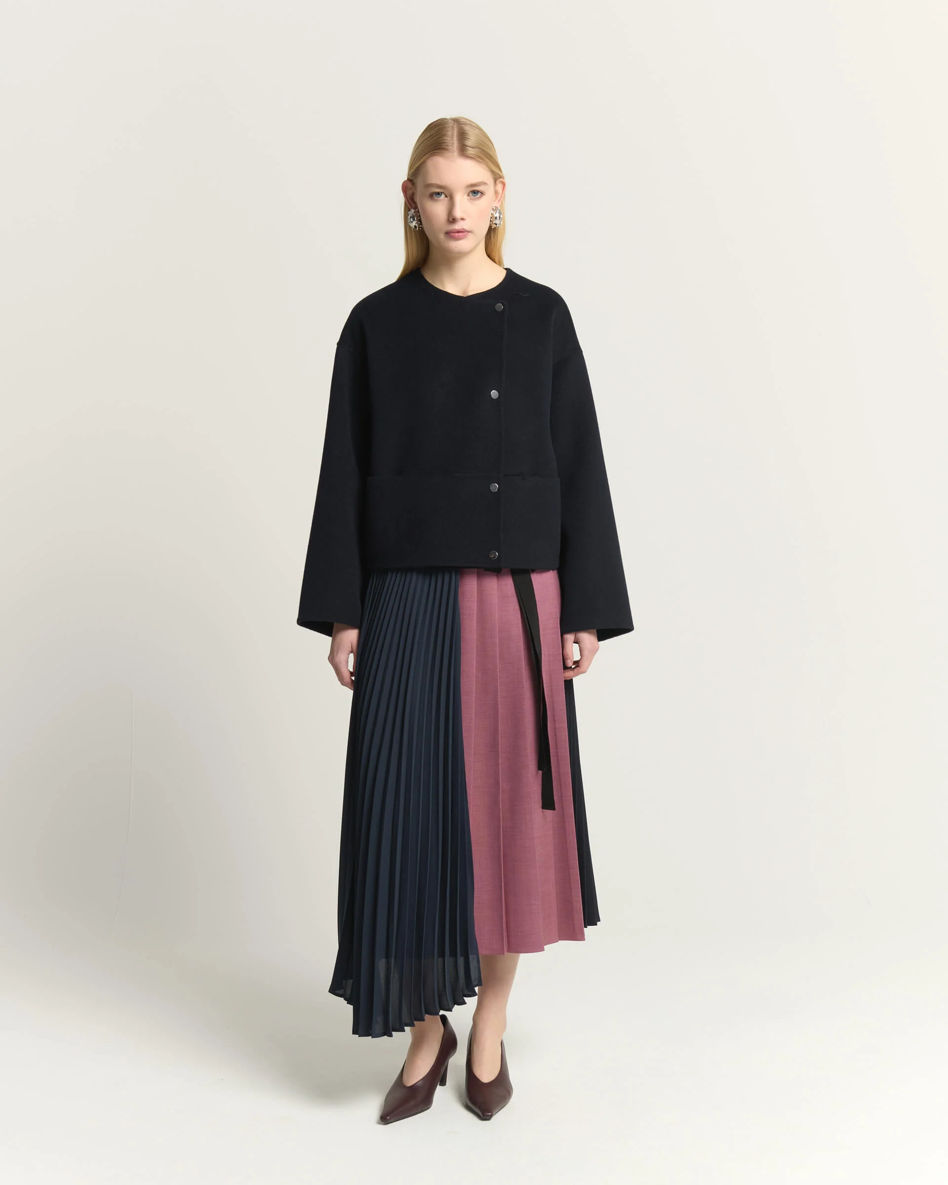 SIDGOIHT7GOKWVOWSLAW5WMCDJQ BEATRICE Pleated midi skirt with panels Dark pink - Image 1